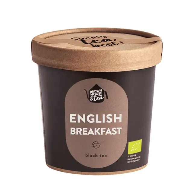 Opakowanie herbaty czarnej English Breakfast od Brown House & Tea z organicznym certyfikatem. Idealna do spokojnych poranków lub jako energetyzujący napój w ciągu dnia, wyróżniająca się pełnym smakiem i aromatem.