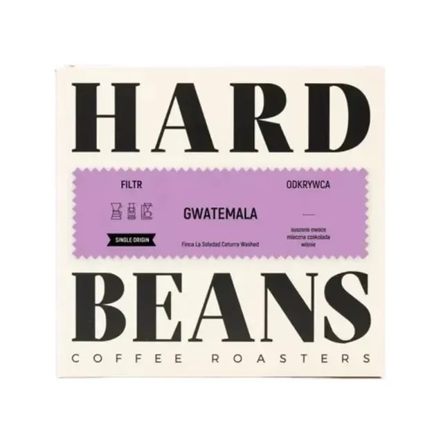 Opakowanie kawy filtracyjnej Gwatemala marki Hard Beans, wyróżniające się wyjątkowym smakiem suszonych owoców, czekolady i wiśni. Idealna do przygotowania aromatycznego napoju, doskonałego dla miłośników kawy w każdej filiżance.