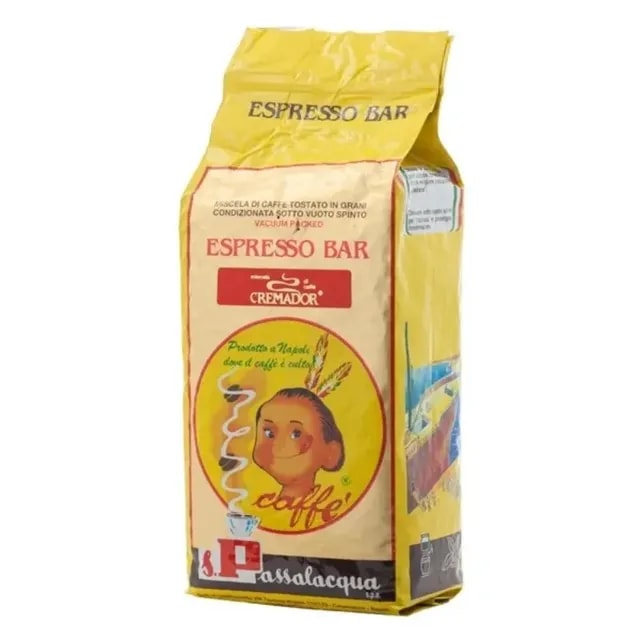 Opakowanie 250g kawy Espresso Bar Cremador, idealne do przygotowania intensywnego espresso. Wyjątkowa mieszanka ziaren z Neapolu, oferująca pełnię smaku i aromatu w każdej filiżance.