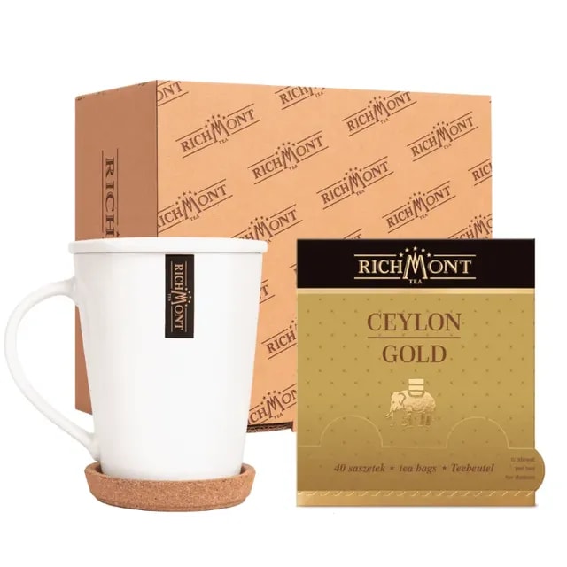 Elegancka filiżanka z kolekcji Richmont i zestaw herbaty Ceylon Gold to idealne połączenie dla miłośników aromatycznych naparów. W skład zestawu wchodzi 40 saszetek wyjątkowej herbaty oraz wygodny podkład filcowy, idealne do codziennego użytku lub jako prezent.